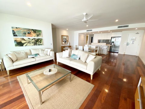 DIRECT BEACH ACCESS - 3 BED APART - CABARITA BEACH - Sunshine Coast Guide 2