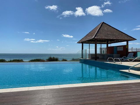 Dolphin View 404 - Sunshine Coast Guide 0