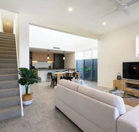 Dune Townhouse on Nautilus Way - Sunshine Coast Guide