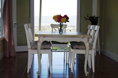 Eagle's View Bed & Breakfast - Sunshine Coast Guide 2