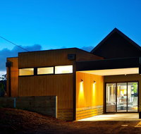 Elira 1 - Sunshine Coast Guide