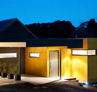 Elira 2 - Sunshine Coast Guide