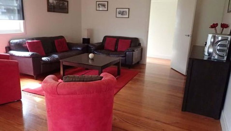 Elouera - Sunshine Coast Guide 0