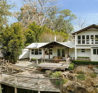 Equanimity - Beautiful character filled house - Sunshine Coast Guide
