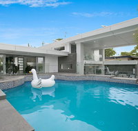 Essence of Broadbeach - Sunshine Coast Guide