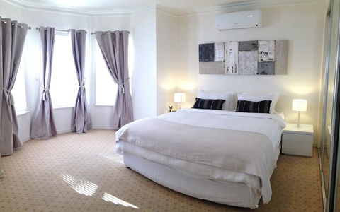 Essendon - Home Away From Home - Sunshine Coast Guide 3
