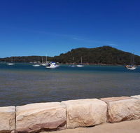Ettalong Beach motel - Sunshine Coast Guide