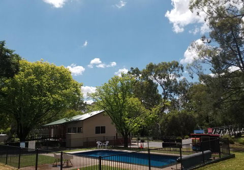 Euroa Caravan Park - Sunshine Coast Guide 3