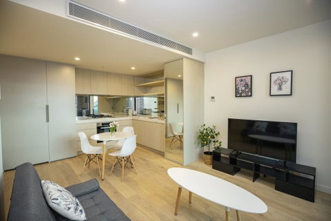 Everhome Melbourne Village 603 - Sunshine Coast Guide 1