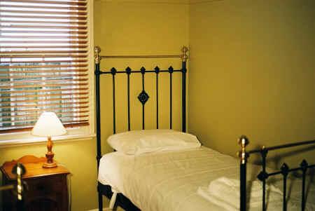 Eyre House - Sunshine Coast Guide 0