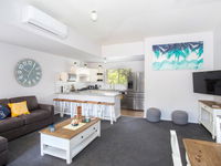 Book Mollymook Accommodation Vacations Sunshine Coast Guide Sunshine Coast Guide