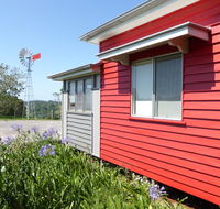 Flame Hill Vineyard - Sunshine Coast Guide