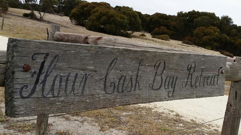 Flour Cask Bay Retreat - Sunshine Coast Guide 1