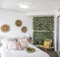 Forest themed APT in the Heart of Brisbane CBD - Sunshine Coast Guide
