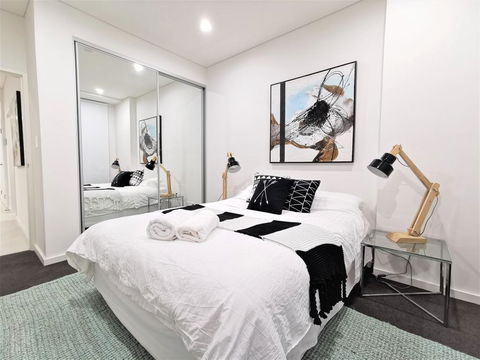 G02 Courtyard Apartment - Sunshine Coast Guide 0