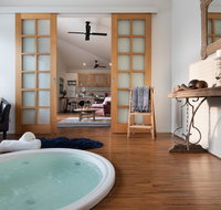 Gables Bend Spa Villa - Sunshine Coast Guide