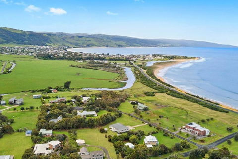 GALBRAITH BEACH STUDIO 1 - Sunshine Coast Guide 3