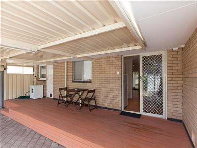 Garden City Short Stays - Sunshine Coast Guide 2