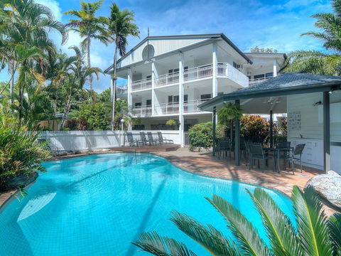 Garrick House - Sunshine Coast Guide 0