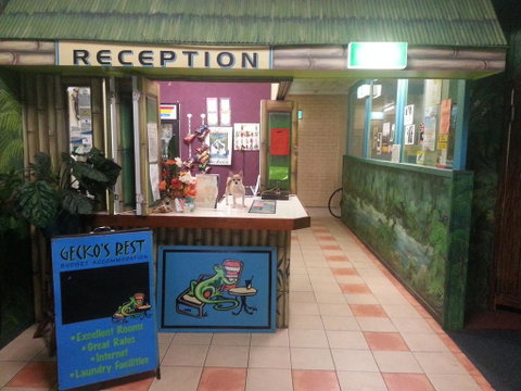 Gecko's Rest Budget Accommodation & Backpackers - Sunshine Coast Guide 1