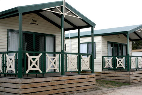 Geelong Surfcoast Hwy Holiday Park - Sunshine Coast Guide 0