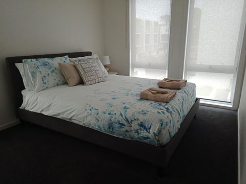 Getaway On Barkly, Sleeps 10 - Sunshine Coast Guide 2