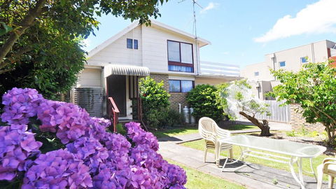 GETAWAY ON GARDEN - FREE WIFI - PET FRIENDLY (OUTSIDE ONLY) - Sunshine Coast Guide 3
