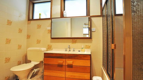GETAWAY ON GARDEN - FREE WIFI - PET FRIENDLY (OUTSIDE ONLY) - Sunshine Coast Guide 1