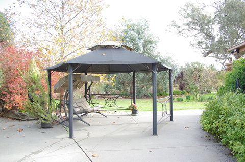 Getawaytoaljon - Sunshine Coast Guide 2