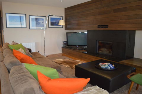 Gran Sasso 3 - Sunshine Coast Guide 2