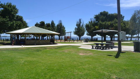 Grange Water View Yarrawonga - Sunshine Coast Guide 2