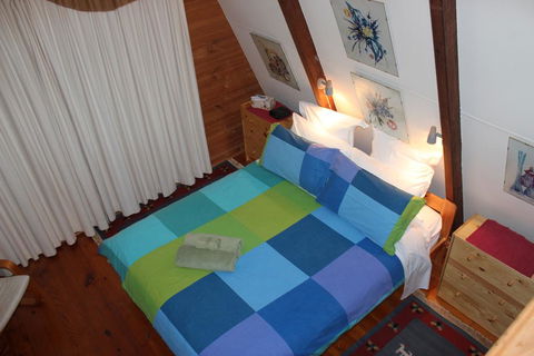 Green Leaves Cabin - Sunshine Coast Guide 2