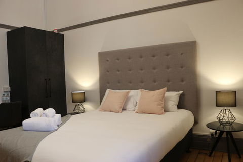 Guildford Hotel - Sunshine Coast Guide 2