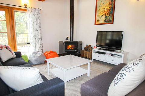 Halinka Lodge - Sunshine Coast Guide 0