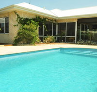 Halls Head Holiday Home - Sunshine Coast Guide