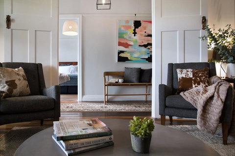 Hambleden - Sunshine Coast Guide 2