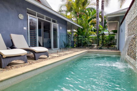 Hanalei Beach House Port Douglas - Sunshine Coast Guide 1