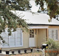 Happy cozy house for holidays Beach BBQ Pet friendly 35kms from CBD in country life style  - Sunshine Coast Guide