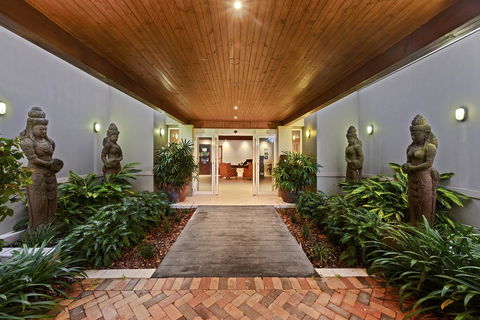 Harrington River Lodge - Sunshine Coast Guide 1