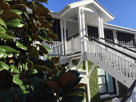 Heal House - Sunshine Coast Guide 3