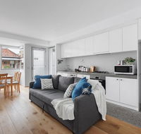Heart of Windsor Apartment by Ready Set Host - Sunshine Coast Guide