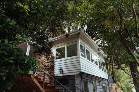 Hilltop Heaven - Sunshine Coast Guide 3