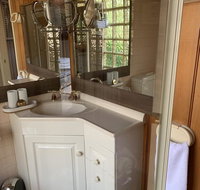 Holly Cottage - Sunshine Coast Guide