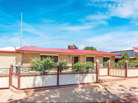 Book Broken Hill Accommodation Vacations Sunshine Coast Guide Sunshine Coast Guide