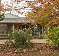 Hope - country farm stay for large groups - Sunshine Coast Guide