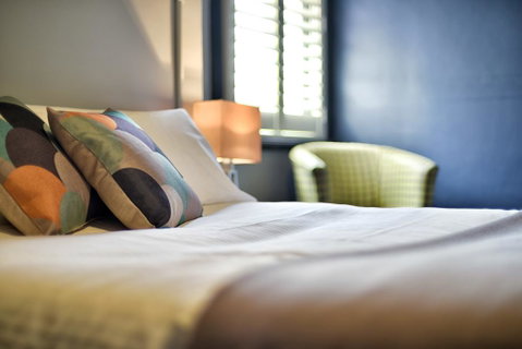 Hotel Canobolas - Sunshine Coast Guide 3