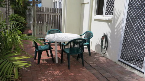 Island Magic - Townhouse No. 5 - Sunshine Coast Guide 2