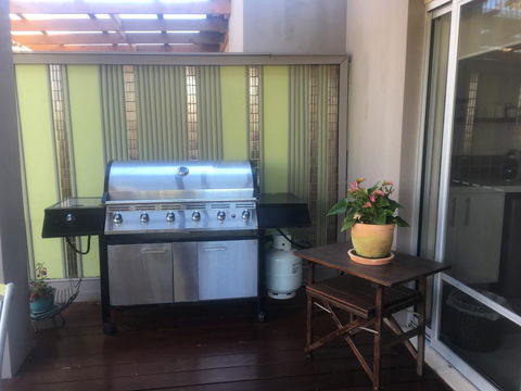 It's De-Lovely B And B - Sunshine Coast Guide 3