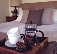 Jacaranda House Bed  Breakfast - Sunshine Coast Guide
