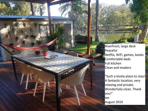 Januce - Delightful River Front House In Urunga - Sunshine Coast Guide 1
